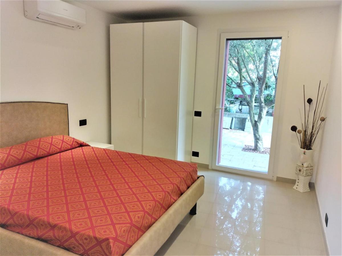 Villa Cisa Con Yacuzzi Lignano Sabbiadoro Luaran gambar