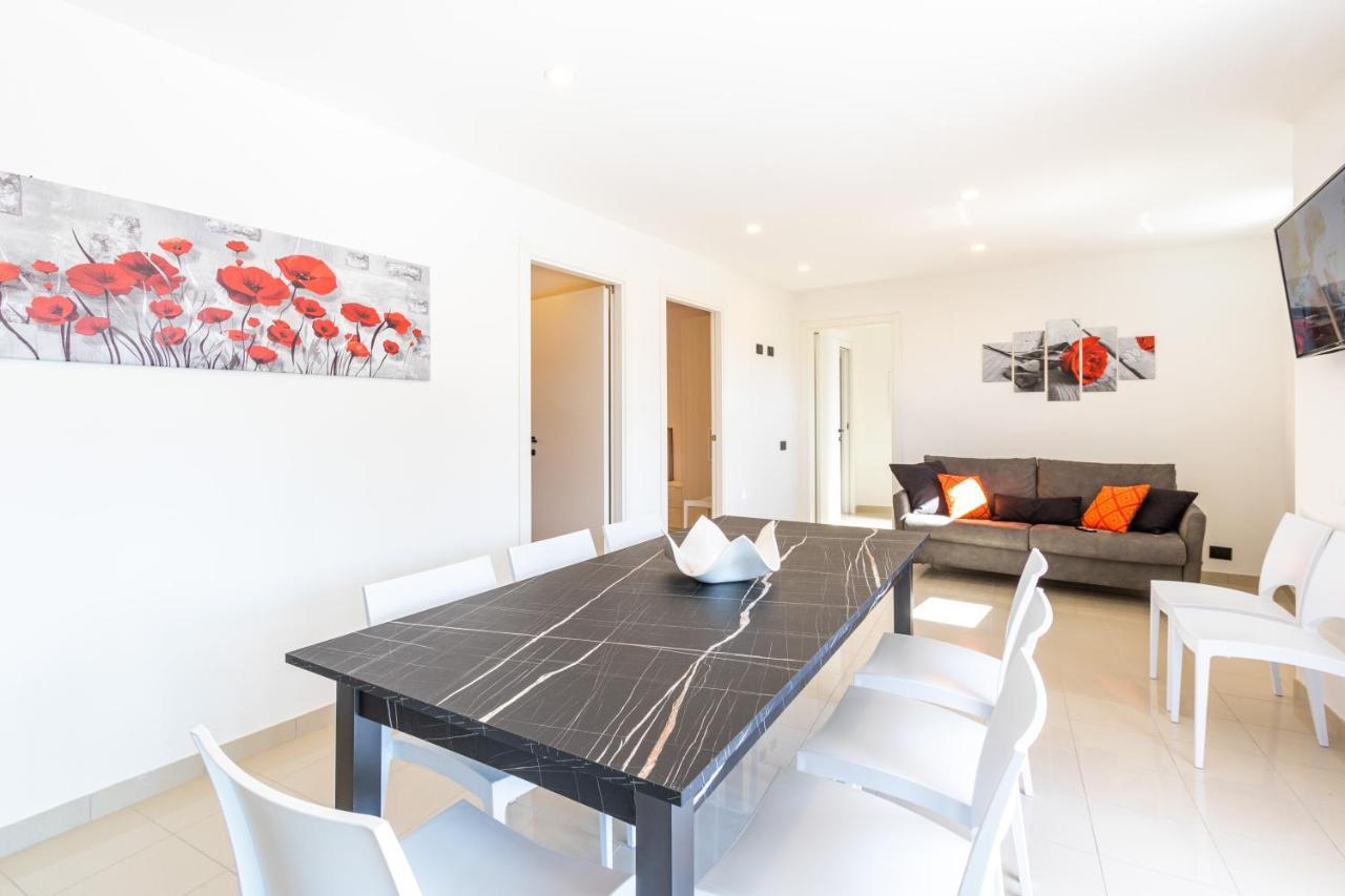 Villa Cisa Con Yacuzzi Lignano Sabbiadoro Luaran gambar